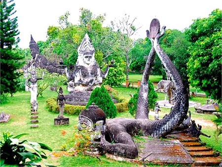 cong vien tuong phat - lao